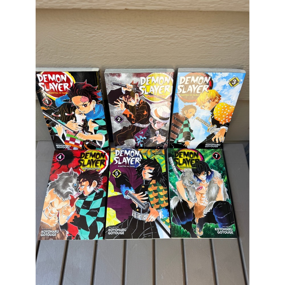 Demon Slayer Kimetsu no Yaiba Manga Vol 1 2 3 4 5 7 VIZ Media Shonen Jump Lot